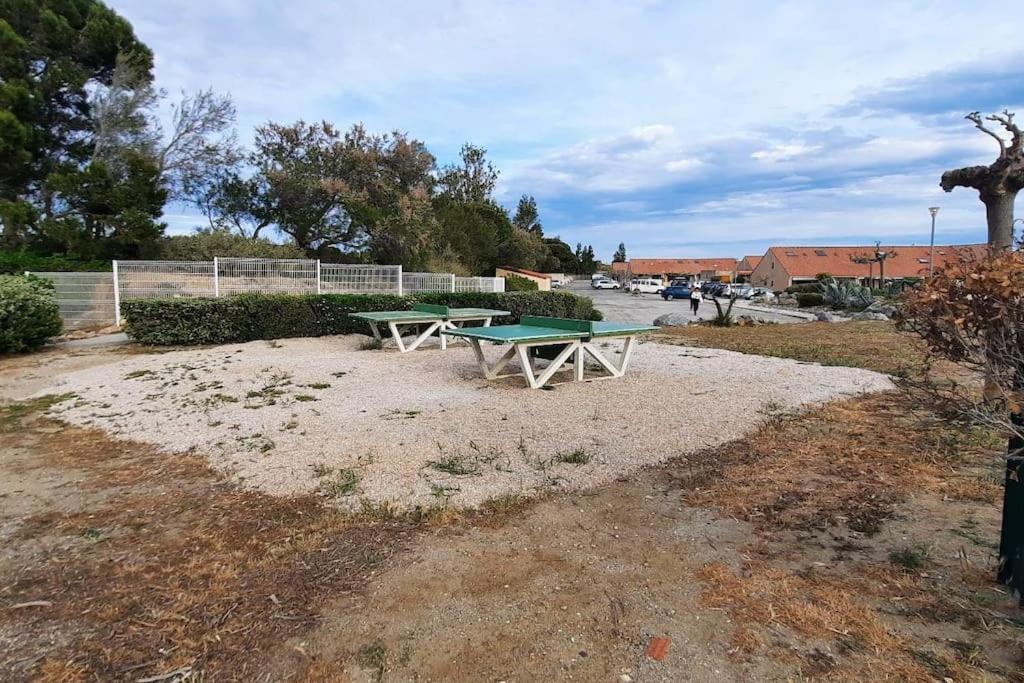 Maisonnette Entre Etang Et Holiday home
